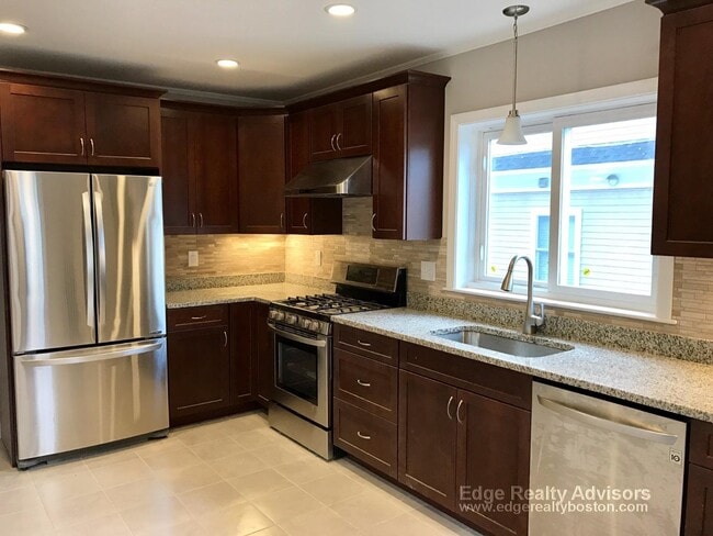 Photo - 108 Brooks St Unit 2