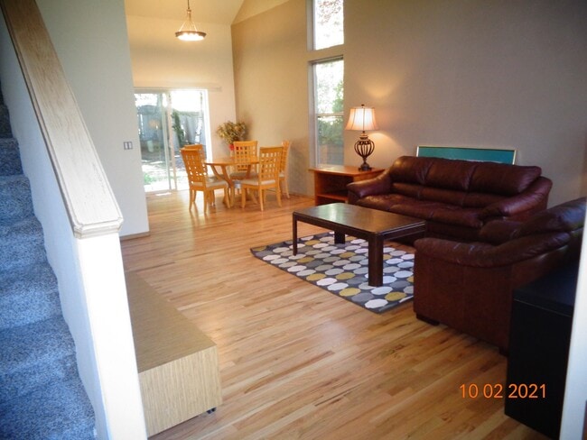 Building Photo - 17612 SW Bany Rd Rental