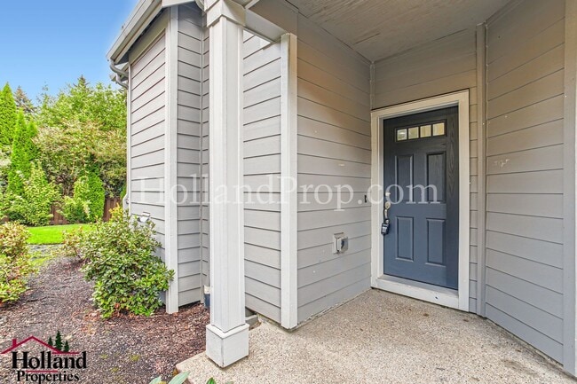 Photo - Charming 3-Bedroom Townhome in Prime Hills...