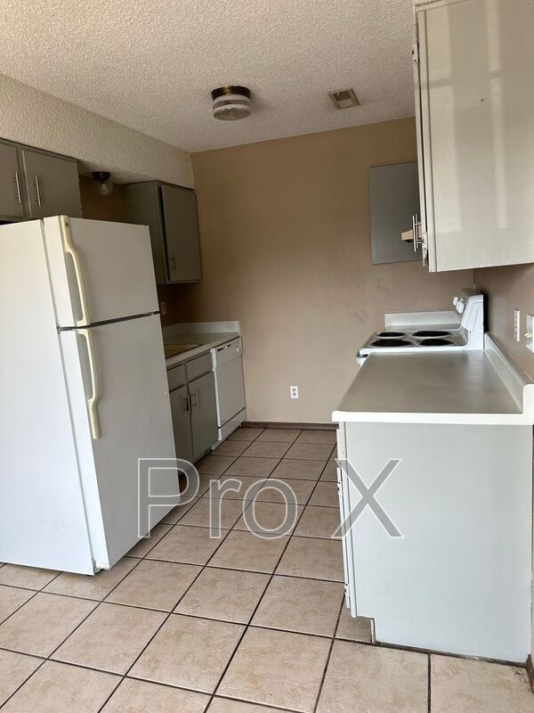 Photo - 1001 S St Louis Ave Unit 1001 S St Louis #8