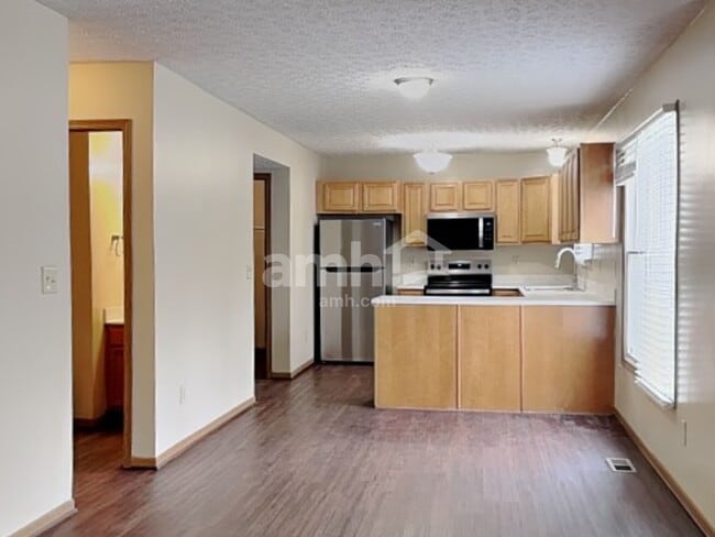 Photo - 2356 Maribeth Pl