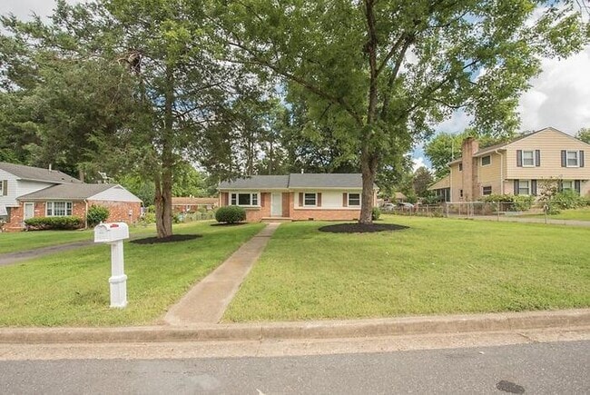 Photo - Spacious 4 Bedroom Home in West End Manor – Available April 10 – $2,600/mo