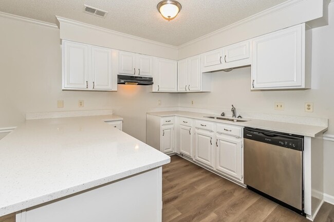 Photo - 7956 Tankerston Dr