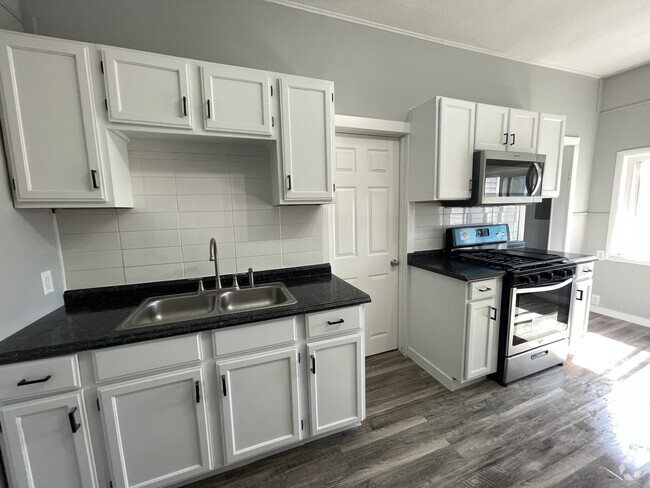 Building Photo - 1100 Minnehaha Ave E Unit 2 Rental