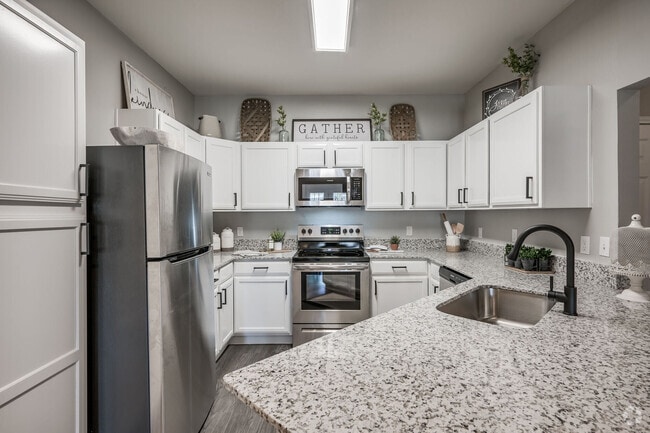 Building Photo - Special Offer – $500 OFF First Full Month! Unit WL1 Rental