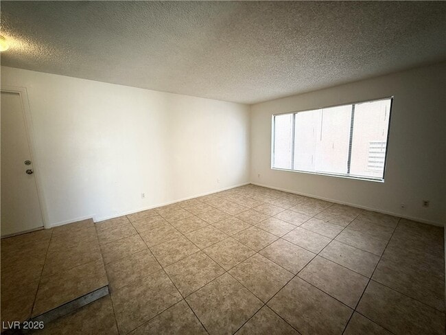 Photo - 129 Colbath St