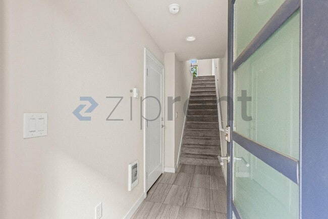 Photo - 1588 139th Ct NE