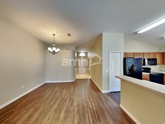 Photo - 12828 Standbridge Dr