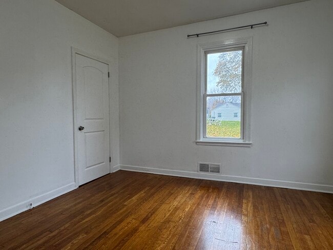 Photo - 99 Lansing St Unidad 2