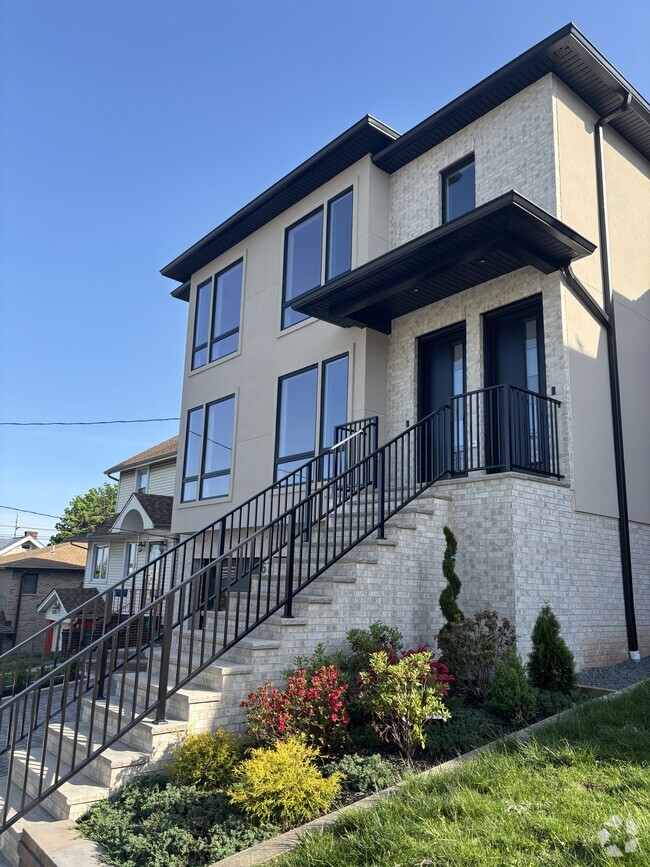 Building Photo - 67 W Harwood Ter Unit 1 Rental