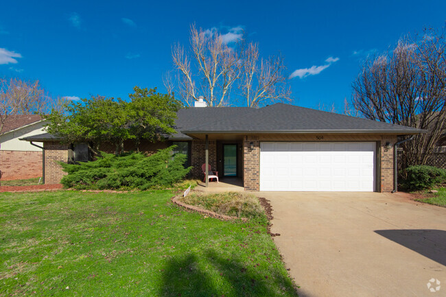 Building Photo - 504 S Country Side Trail Rental