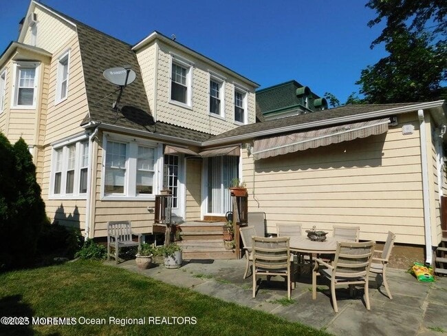 Photo - 319 Jersey Ave