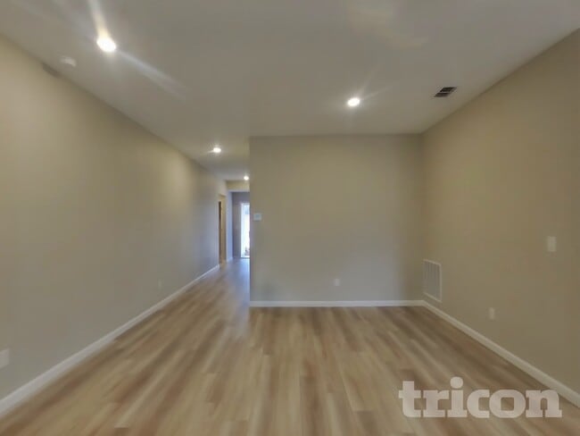 Photo - 7729 Hollenbeck Wy