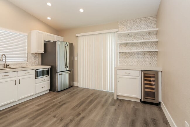 5515 Black Sea Ct