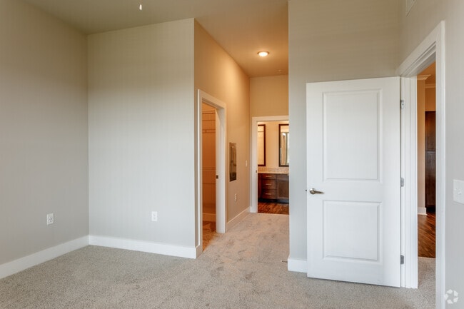 1BR, 1BA - 836SF - Crowne at Briargate