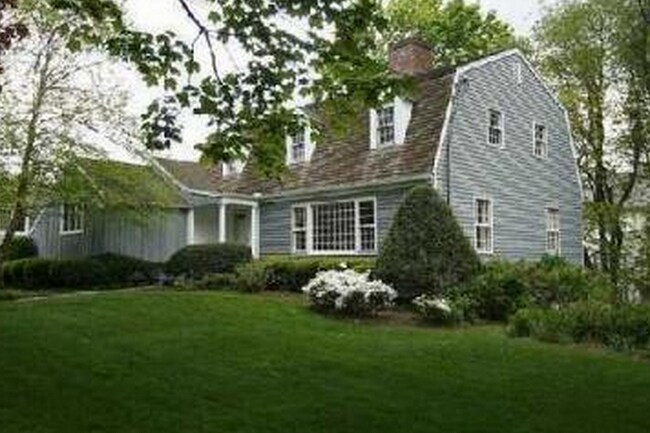 Photo - 14 Shoal Point Ln
