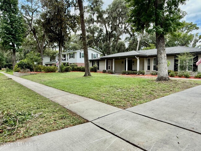 Photo - 2374 Stafford Dr