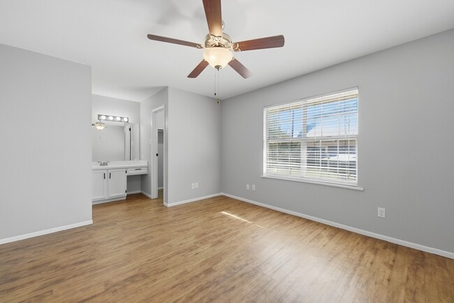 Photo - 600 E Stone St