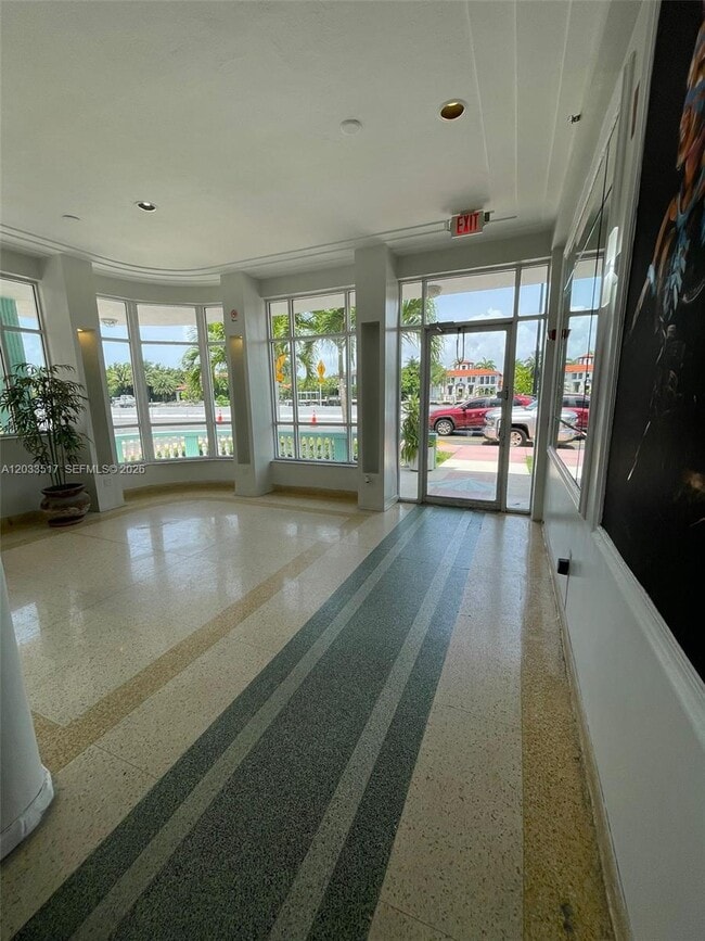 Photo - 3801 Indian Creek Dr Unit 301