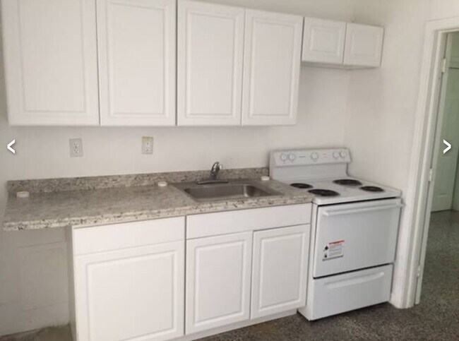 1064 S Clearview Ave Unit 3