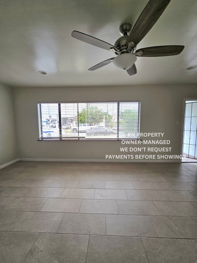 Living Room Window - 14510 Placid Dr Unit A