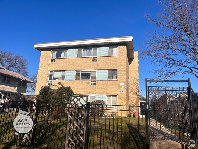 Building Photo - 1410 W Juneway Terrace Rental