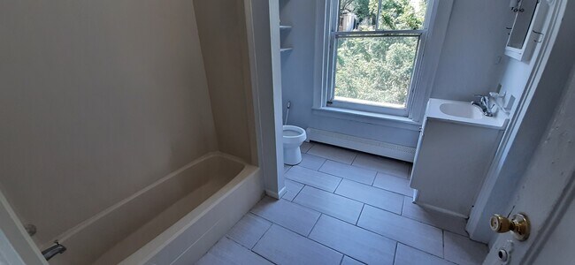 Photo - 105 Hudson St Unit 2