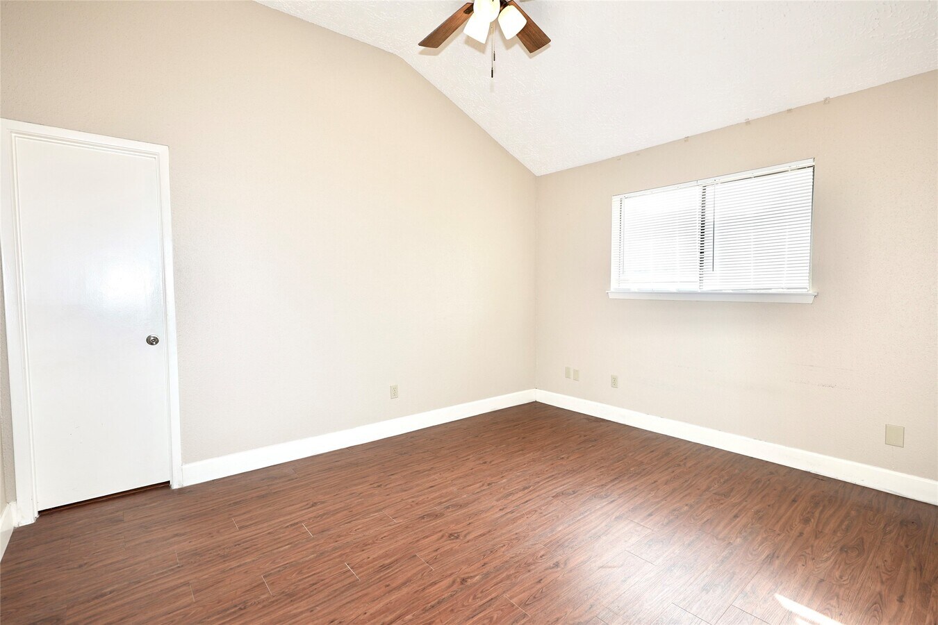 Photo - 21219 Park Mt Dr