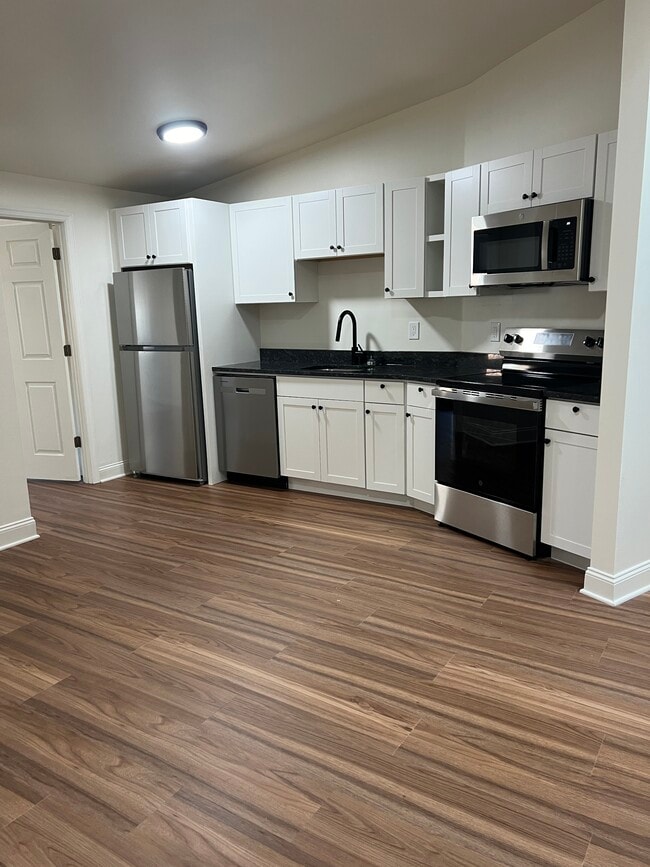 Photo - 405 Mill St Unidad #2