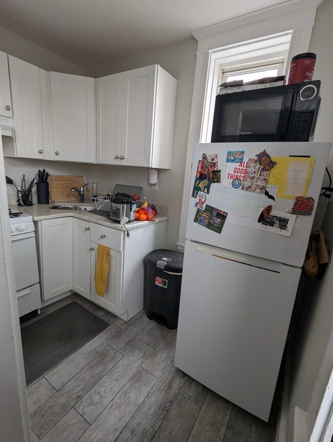 Building Photo - 14 Farrington Ave Unit 5R