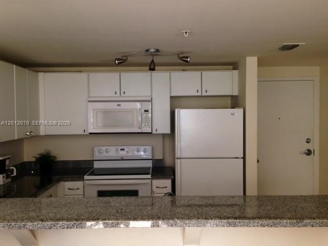 Photo - 2740 SW 28th Terrace Unit 304
