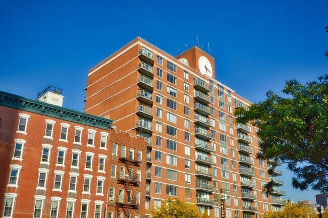 Building Photo - 250 E Houston St Unit 3J Rental