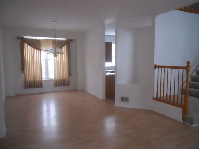 Photo - 524 E Knox St