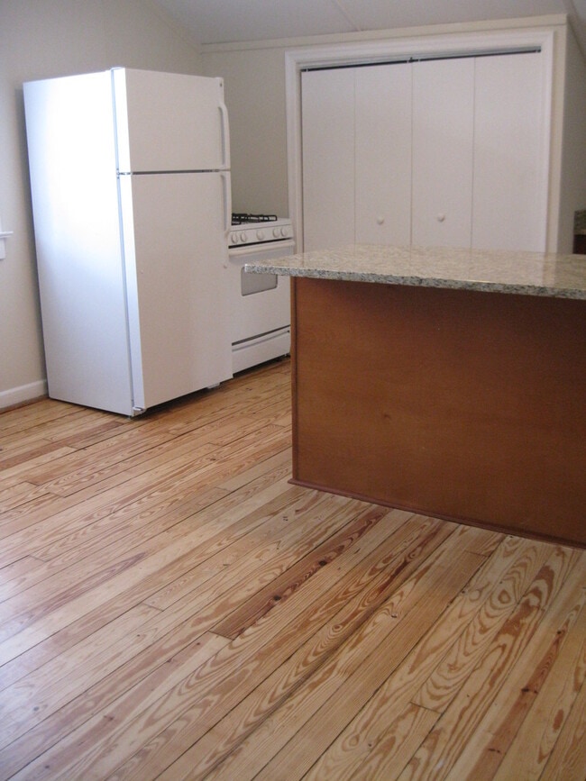 710 Virginia Ave Unit C