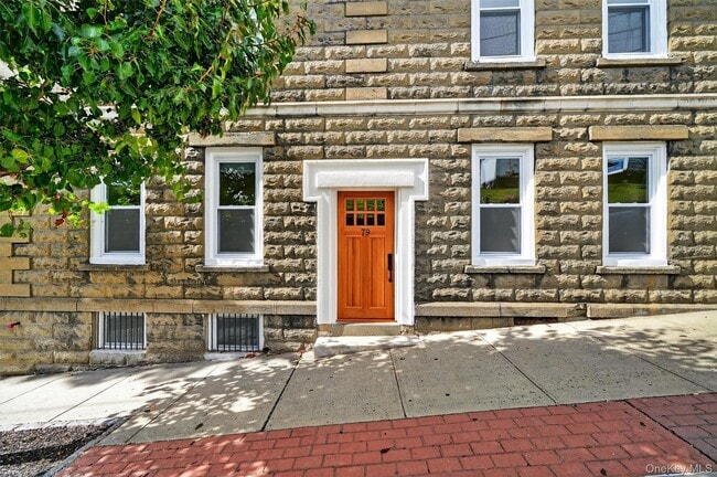 Photo - 79 Main St Unit 1W