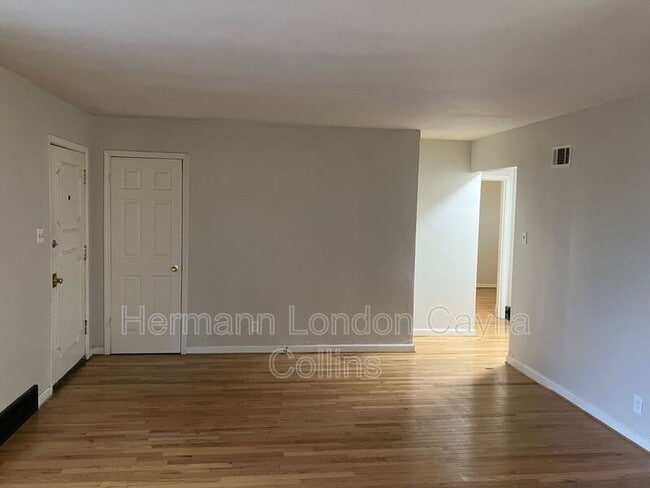 Photo - 7826 Birchmont Dr