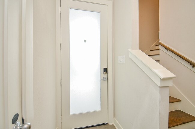 Photo - 5811 Fairdale Ln