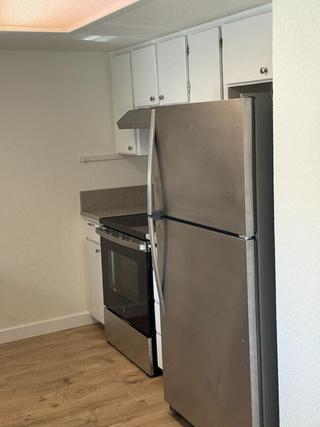 Photo - 300 Shafer Ln