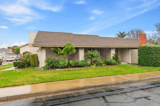 Photo - 3701 Provincetown