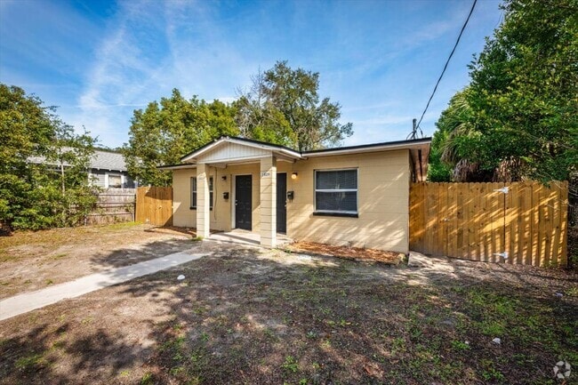 Building Photo - 1829 Lambert St Rental