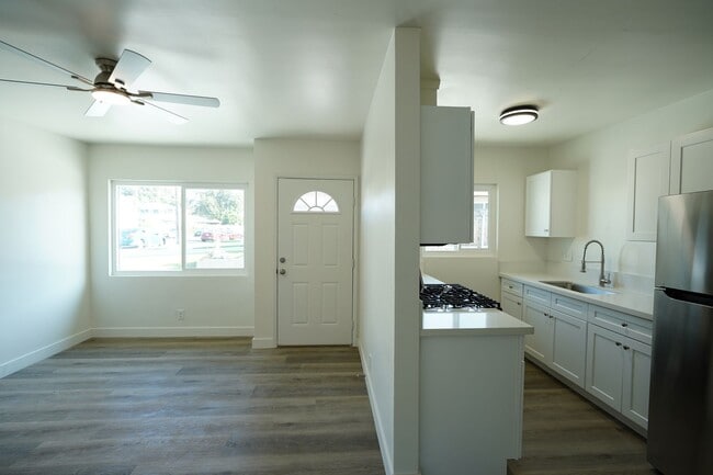 Photo - 3447-3449 Dwight Ave Unit 3447