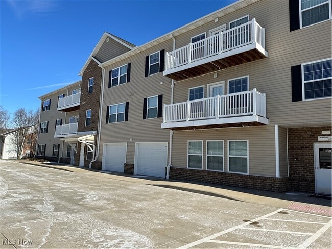 Building Photo - 558 Colony Park Dr Unit 101