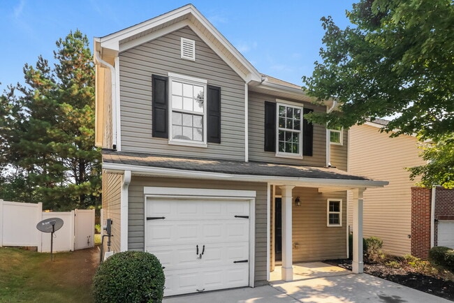 Photo - 305 Silver Spring St