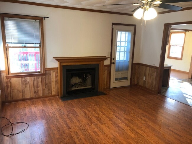 Photo - 837 Lex St