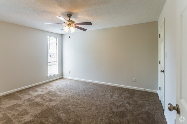 Woodlake Apartments