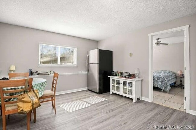 Photo - 298 Old Waterbury Rd