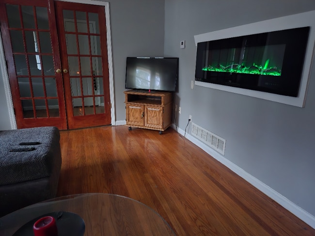 Photo - 2310 Shancey Ln