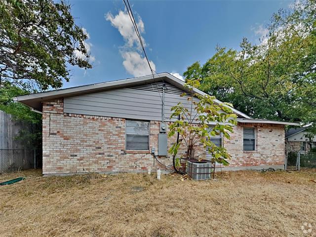 Building Photo - 4349 Chestnut Dr Rental