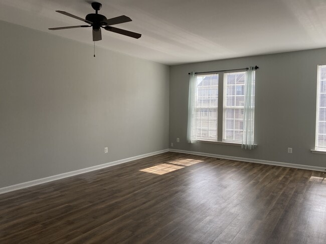 Photo - 30 Scholarship Ln