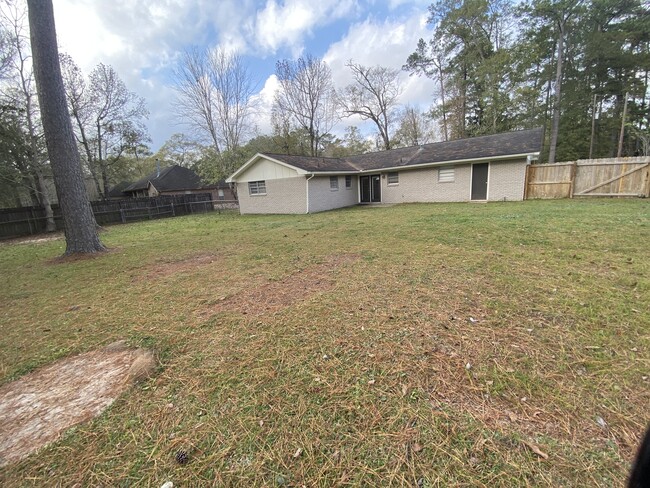 Photo - 105 Green Briar